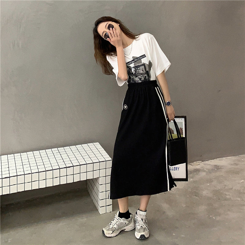 Split skirt female summer 2021 new pattern Korean fashion stripe skirt Medium and long term Show thin High waist skirt